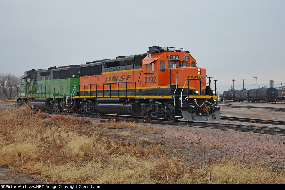 BNSF 3192 and BNSF 3132 